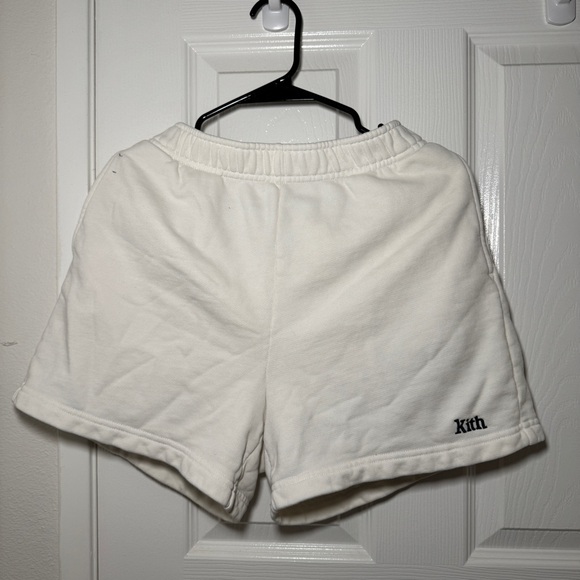 KITH Lounge Set - Picture 6 of 9